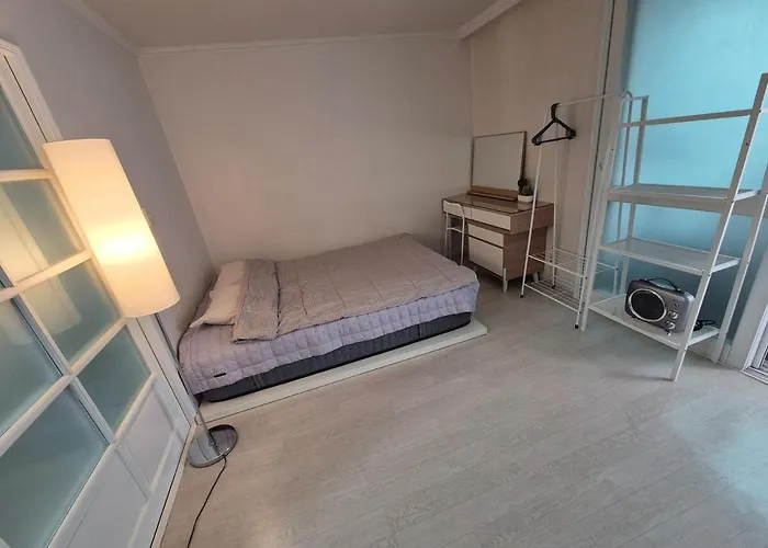 아파트 Peace House Open Mart, Traders 3 Minutes On Foot 15 Pyeong Entire House 2,living 1, Toilet 1, Tv *