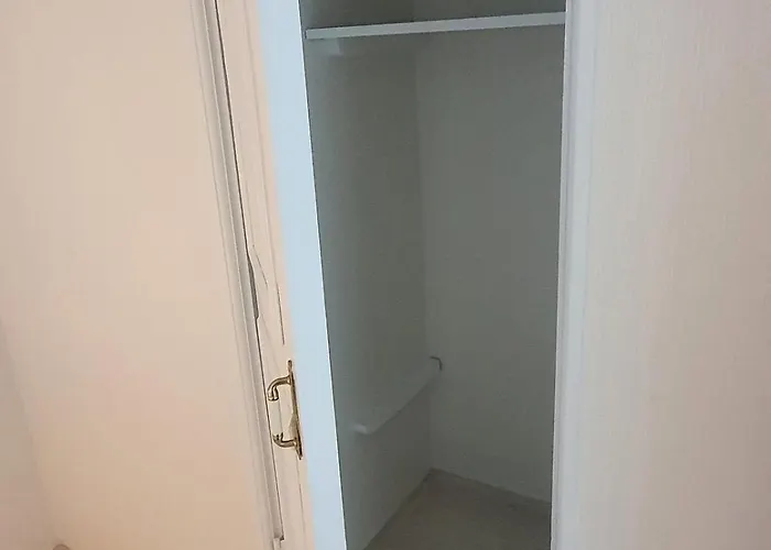 Peace House Open Mart, Traders 3 Minutes On Foot 15 Pyeong Entire House 2,living 1, Toilet 1, Tv 아파트 *