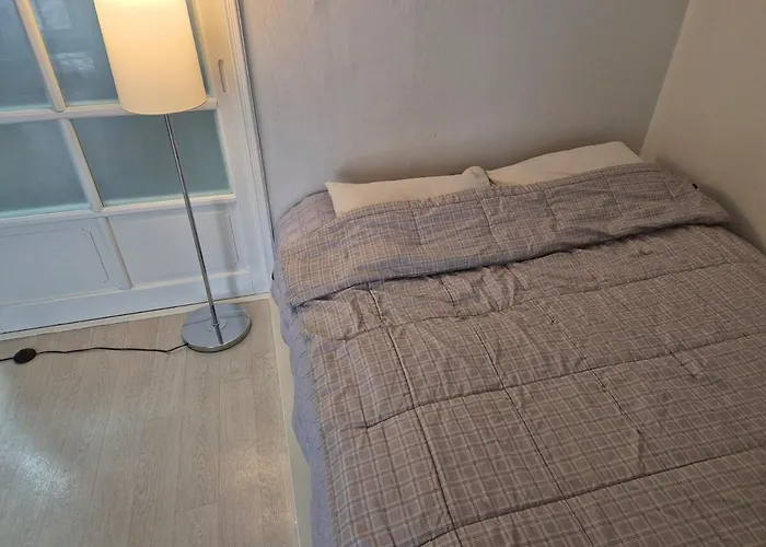 Peace House Open Mart, Traders 3 Minutes On Foot 15 Pyeong Entire House 2,living 1, Toilet 1, Tv 아파트